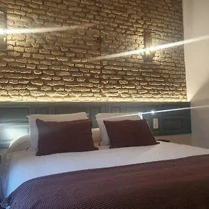 https://estudios-y-atico-patrimonio-de-triana.es-andalucia.com